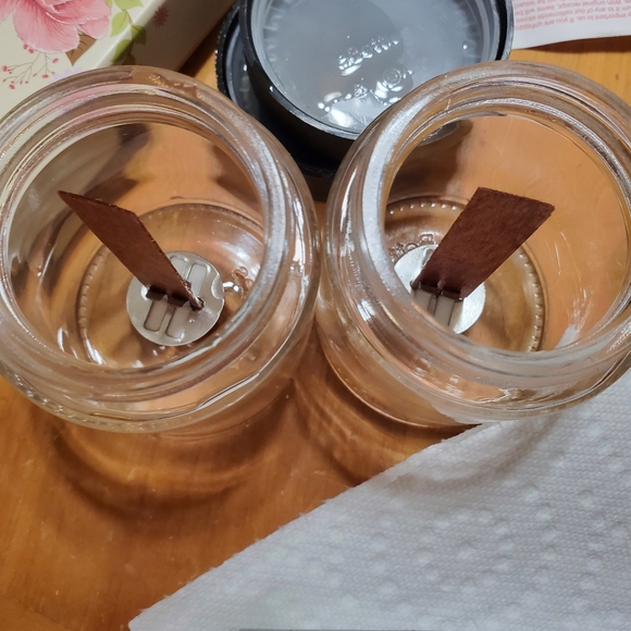 Hand Poured Jar Candle - Picture 5 of 5